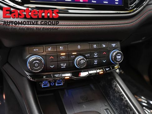 Used 2024 Dodge Durango R/T AWD/4WD image 19