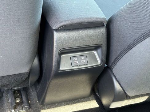 Used 2024 Toyota Corolla LE FWD image 13