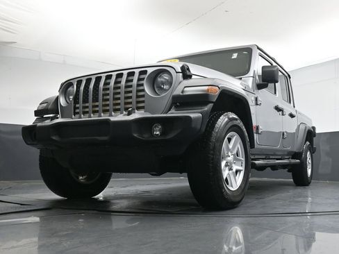 Used 2020 Jeep Gladiator Sport w/ Quick Order Package 24S AWD/4WD image 34