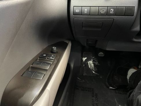 Used 2022 Toyota Camry LE image 40