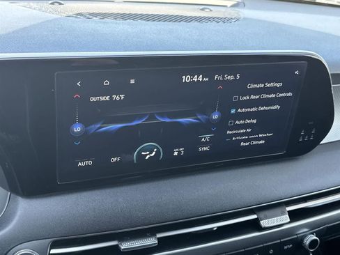 Used 2023 Hyundai Palisade SEL image 13