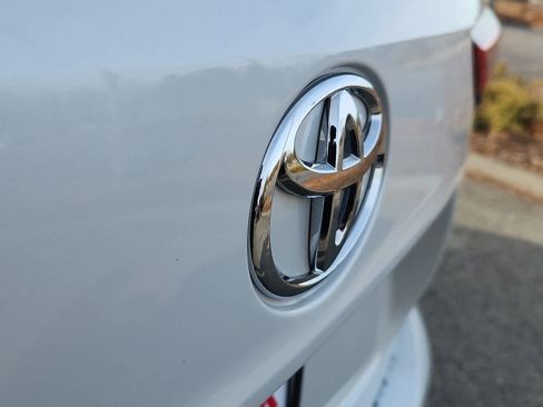 Used 2023 Toyota Highlander Platinum image 31