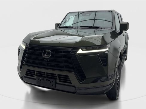 Used 2024 Lexus GX 550 w/ Cold Area Package AWD/4WD image 4