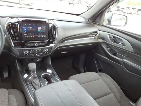 Used 2023 Chevrolet Traverse LT FWD image 25