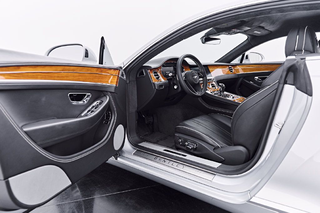 Used 2020 Bentley Continental GT AWD/4WD image 33
