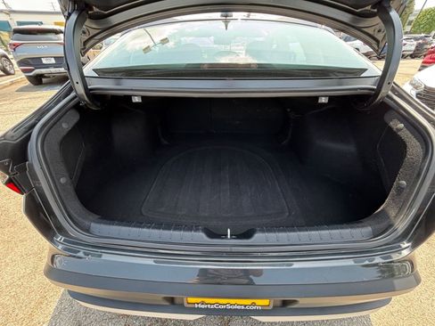 Used 2025 Kia K4 FWD image 36