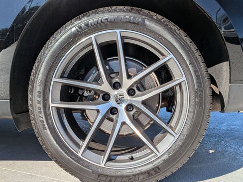 Used 2025 Porsche Macan Turbo image 26