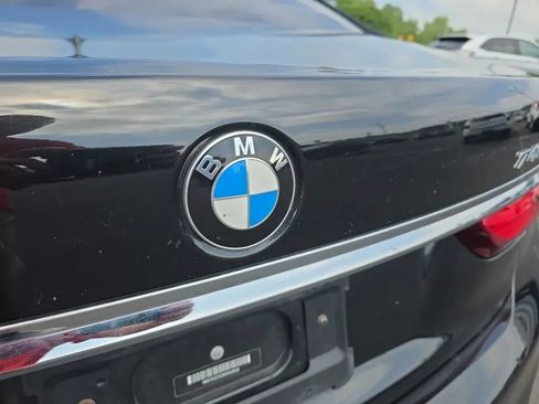 Used 2019 BMW 740i w/ Cold Weather Package RWD image 10