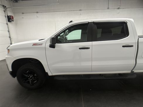 Used 2020 Chevrolet Silverado 1500 Custom Trail Boss w/ Custom Convenience Package AWD/4WD image 5