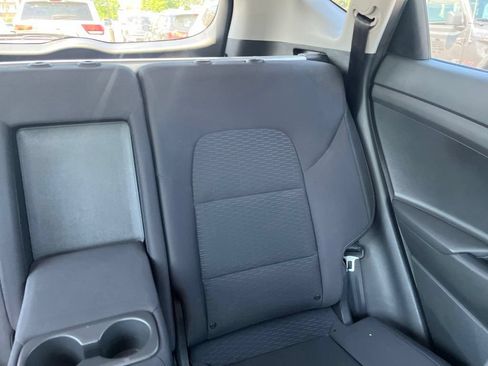Used 2019 Hyundai Tucson Value AWD/4WD image 16