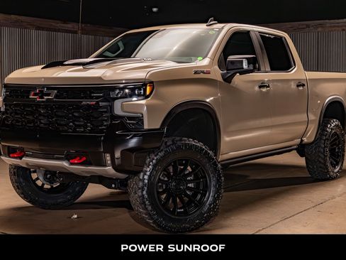 Used 2023 Chevrolet Silverado 1500 ZR2 w/ Technology Package AWD/4WD image 5