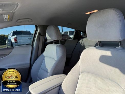 Used 2022 Chevrolet Malibu LT image 9
