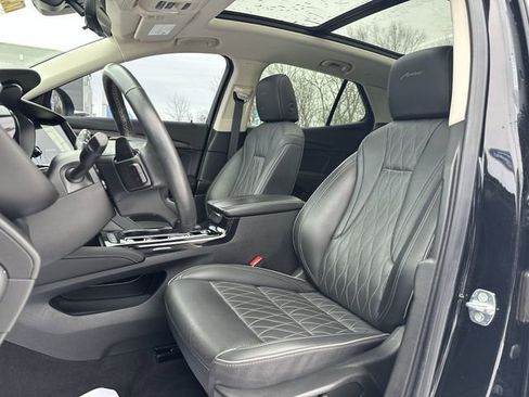 Used 2023 Buick Envision Avenir image 15