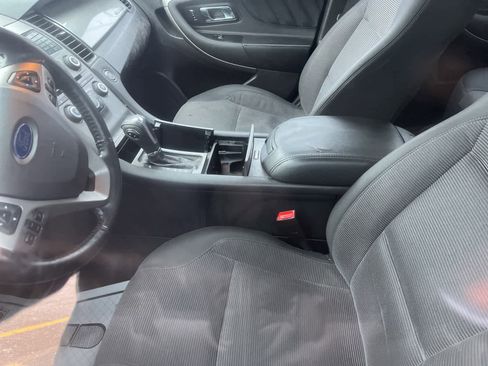 Used 2014 Ford Taurus SEL image 28