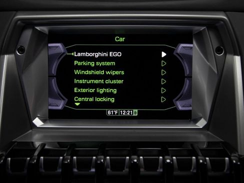 Used 2017 Lamborghini Aventador S image 33