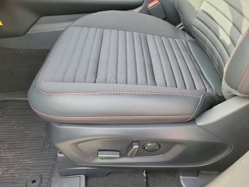 New 2026 Ford Explorer ST-Line w/ ST-Line Street Pack image 18