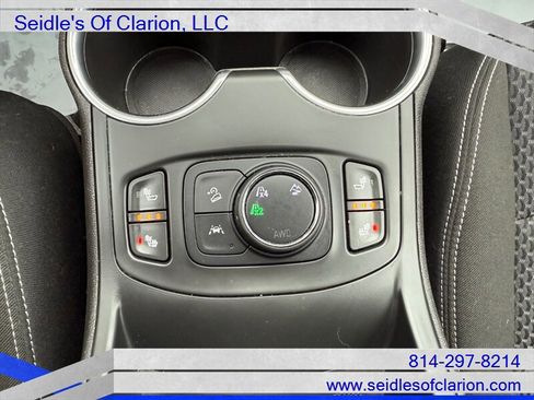 Used 2022 GMC Terrain SLE w/ Driver Convenience Package AWD/4WD image 23