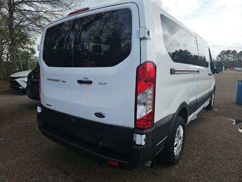 Used 2023 Ford Transit 350 XLT image 4