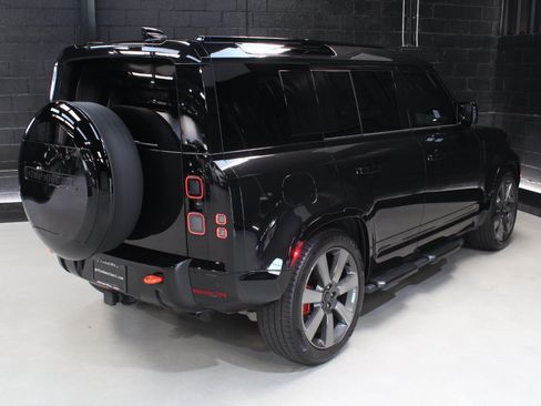 Used 2026 Land Rover Defender 110 X AWD/4WD image 19