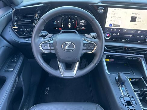 Used 2025 Lexus TX 350 AWD image 15