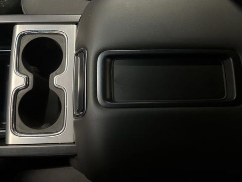 Used 2014 GMC Sierra 1500 SLE w/ SLE Value Package image 19