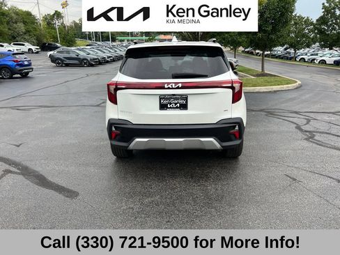 Used 2024 Kia Seltos SX w/ SX Sunroof Package AWD/4WD image 7