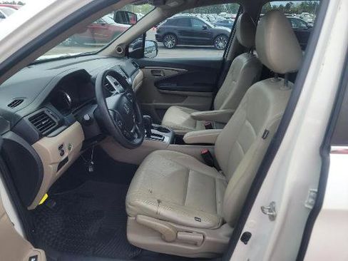 Used 2017 Honda Pilot LX image 11