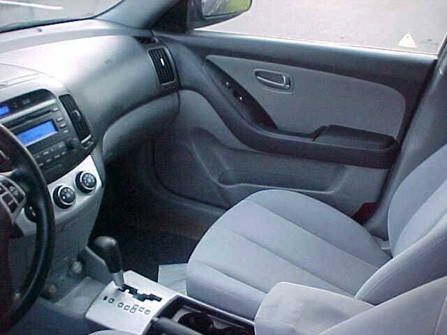 Used 2007 Hyundai Elantra GLS FWD image 13