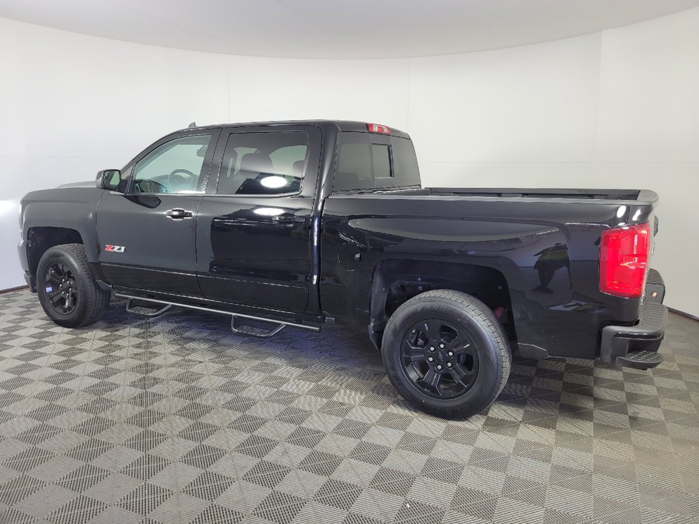 Used 2017 Chevrolet Silverado 1500 LTZ Z71 w/ Midnight Edition AWD/4WD image 3