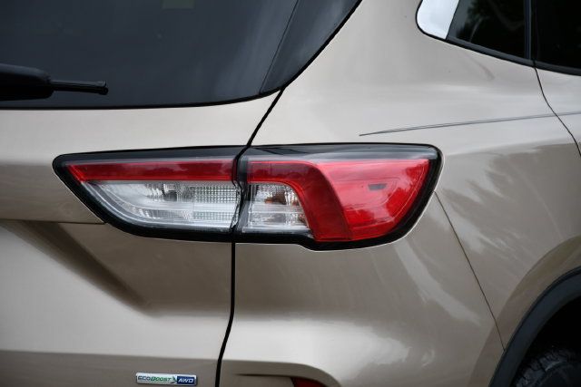 Used 2020 Ford Escape SEL AWD/4WD image 14