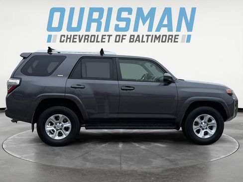 Used 2016 Toyota 4Runner SR5 image 7