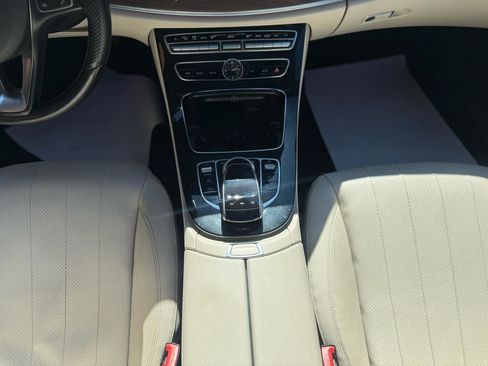 Used 2017 Mercedes-Benz E 300 4MATIC image 28