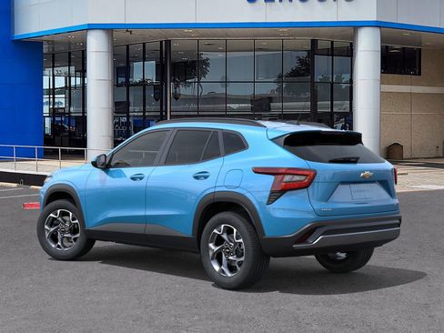 New 2026 Chevrolet Trax LT w/ Driver Confidence Package image 3