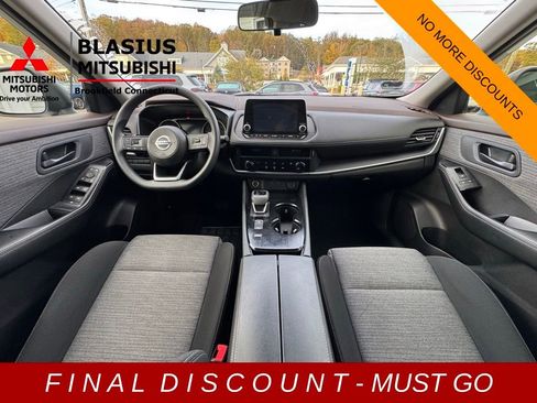 Used 2021 Nissan Rogue S image 22