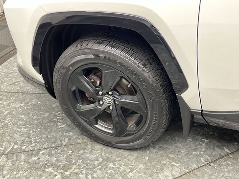 Used 2020 Toyota RAV4 XSE w/ XSE Grade Weather Package image 33