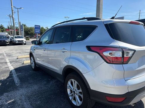 Used 2018 Ford Escape SEL w/ Ford Safe & Smart Package FWD image 7