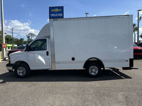 New 2025 Chevrolet Express 3500 Work Van w/ Power Convenience Package image 13