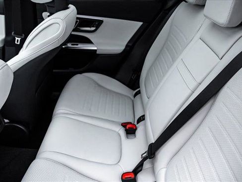 New 2026 Mercedes-Benz GLC 300 4MATIC image 21