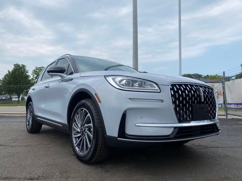 Used 2025 Lincoln Corsair Reserve AWD/4WD image 33