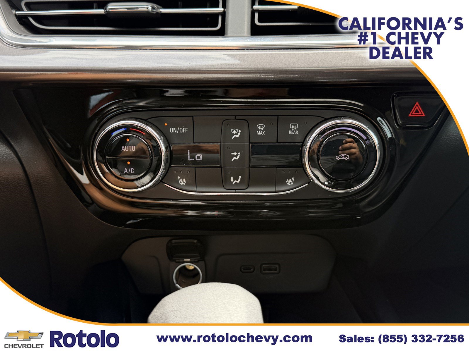Used 2024 Chevrolet Trax ACTIV w/ Sunroof Package FWD image 21