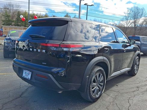 Certified 2025 Nissan Pathfinder S image 24