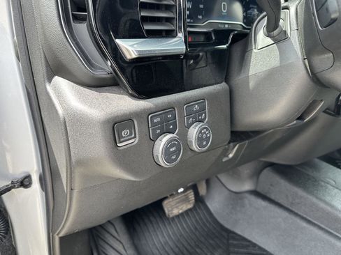 Used 2022 Chevrolet Silverado 1500 RST AWD/4WD image 19