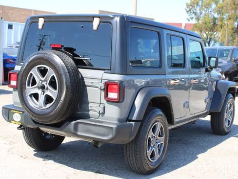 Used 2022 Jeep Wrangler Unlimited Sport AWD/4WD image 5