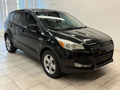 Used 2014 Ford Escape SE image 1