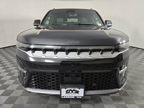 New 2026 Jeep Grand Wagoneer image 9