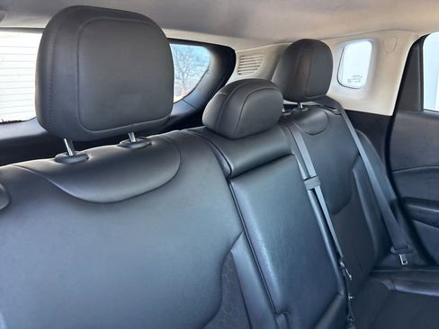 Used 2021 Jeep Compass Latitude image 26