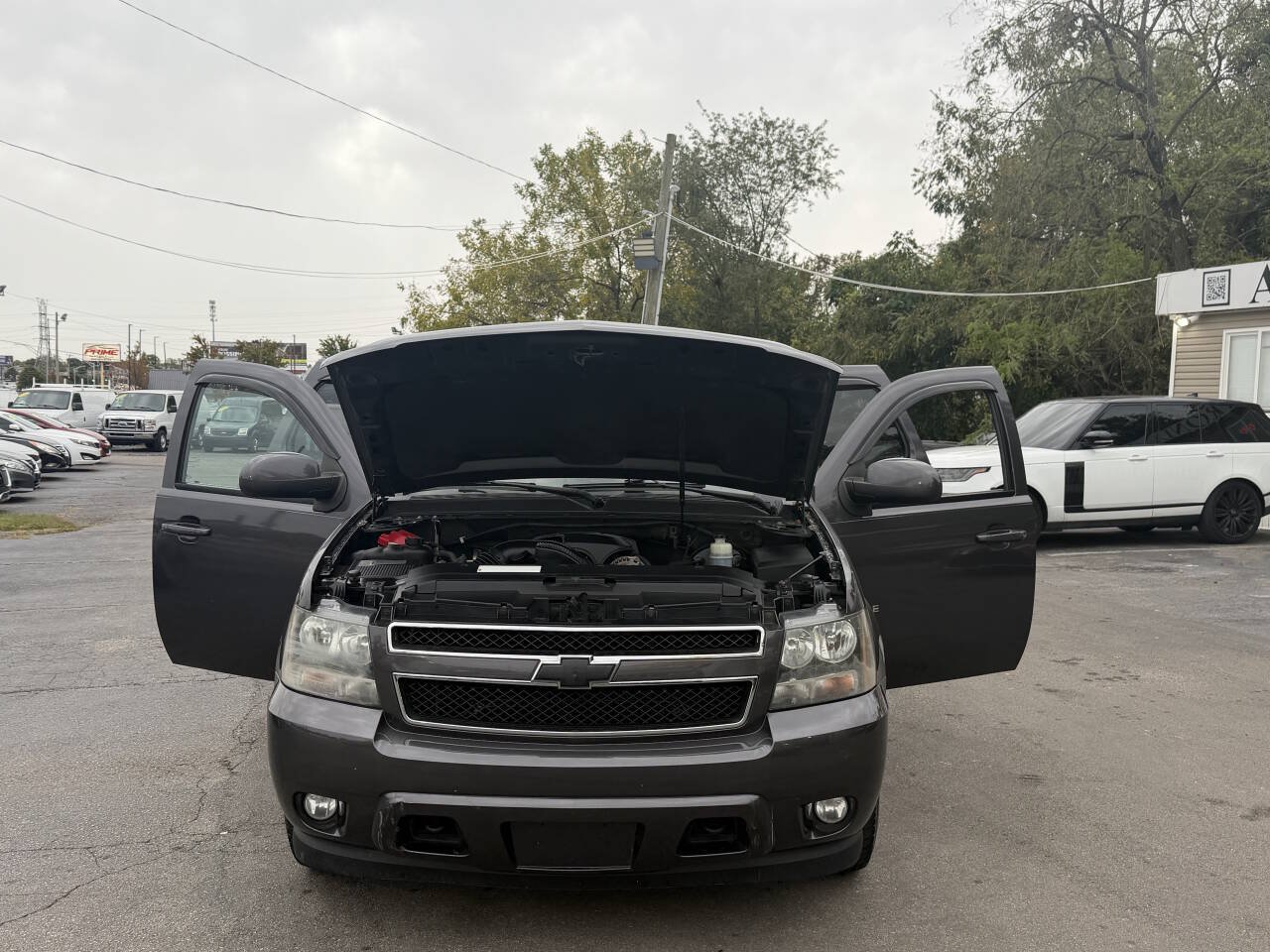 Used 2010 Chevrolet Tahoe LT AWD/4WD image 23