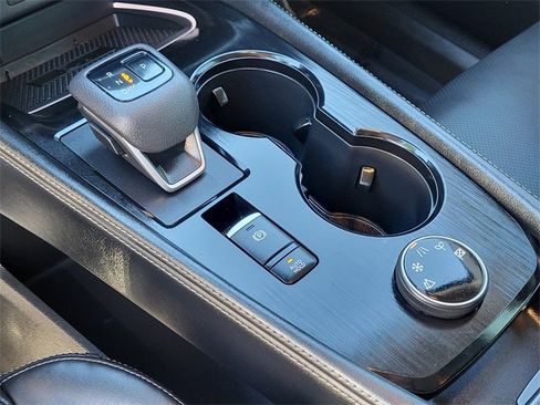 Certified 2025 Nissan Rogue Platinum w/ Platinum Premium Package image 18