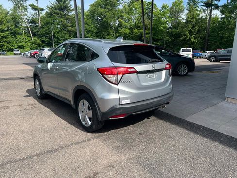Used 2019 Honda HR-V EX image 3