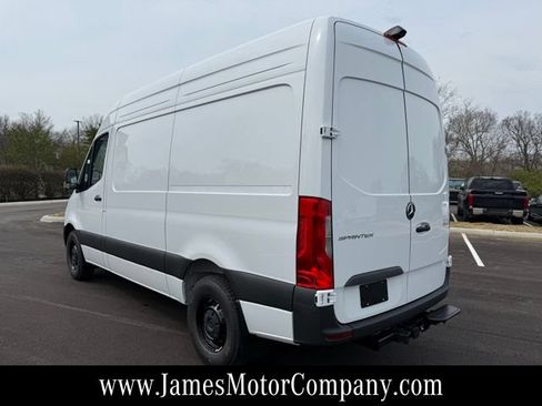 Used 2026 Mercedes-Benz Sprinter 2500 image 8